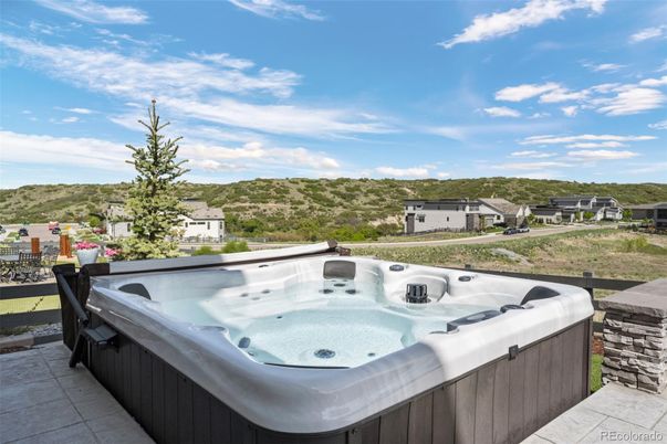 Exterior, Hot Tub