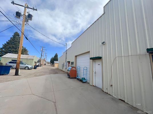 Detached Garage, Exterior