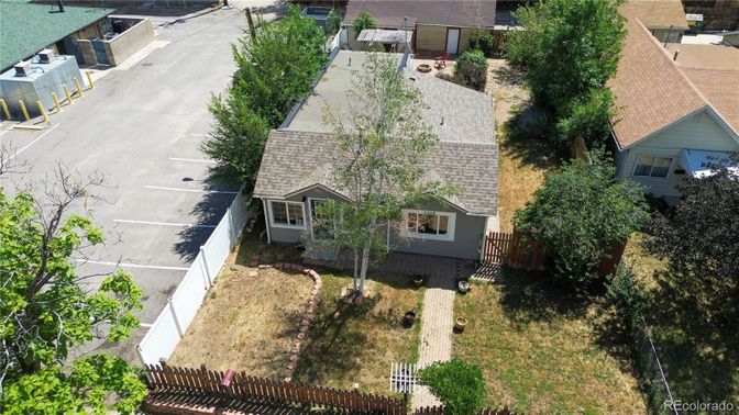 Exterior, Drone
