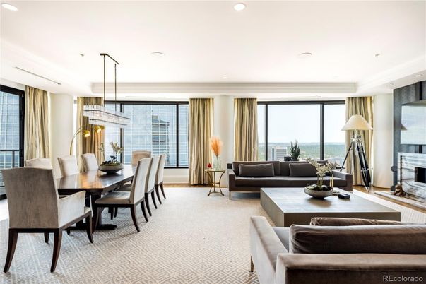 Dining room, Interior, Living room, Pendant Lights, Recessed Lighting, Water