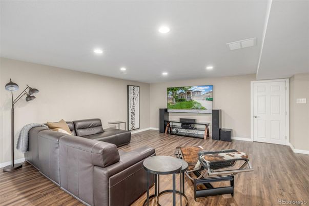 Interior, Living room, Recessed Lighting, Wood Texture Flooring