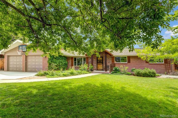 Attached, Backyard, Exterior, Facade, Brick Facade, Ranch