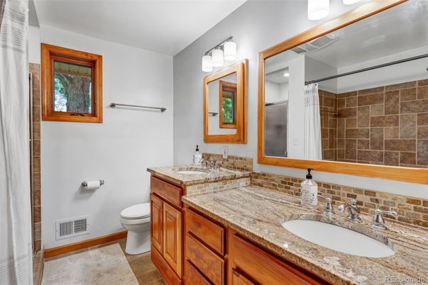 Bathroom, Dual Sink Vanities, Interior
