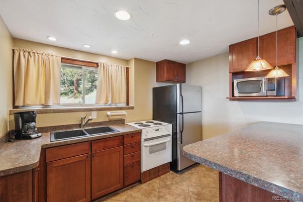 Interior, Kitchen, Pendant Lights, Recessed Lighting