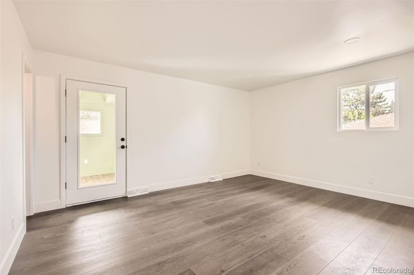 Empty room, Interior, Recessed Lighting, Wood Texture Flooring