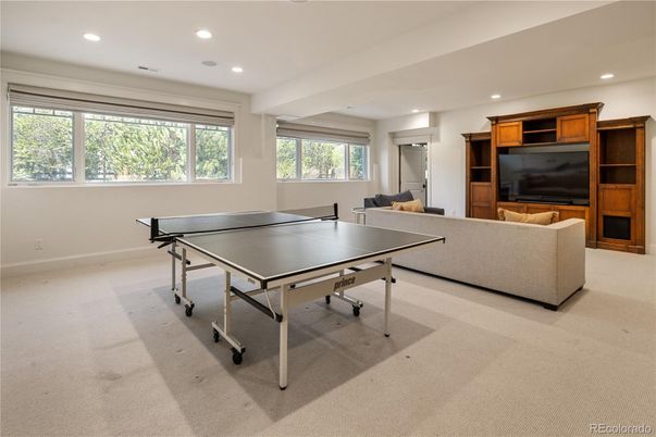 Game Room, Interior, Living room, Recessed Lighting