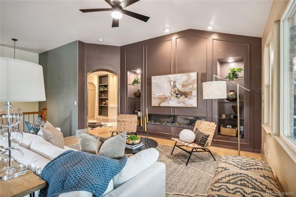 Interior, Living room, Recessed Lighting, Wood Texture Flooring