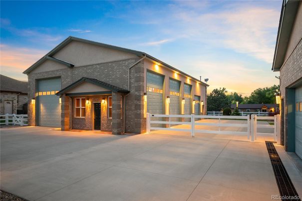 Attached, Exterior, Facade, Modern