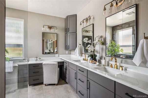 Bathroom, Dual Sink Vanities, Interior