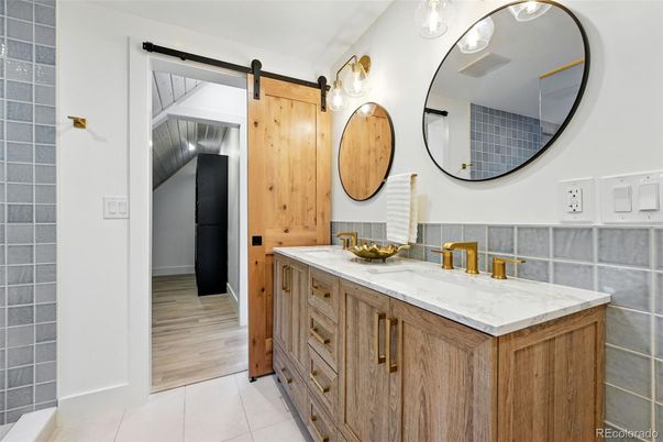 Bathroom, Dual Sink Vanities, Interior, Wood Texture Flooring
