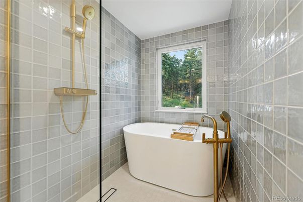 Bathroom, Free Standing Baths, Interior
