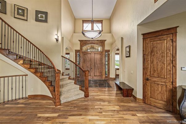 Interior, Pendant Lights, Wood Texture Flooring