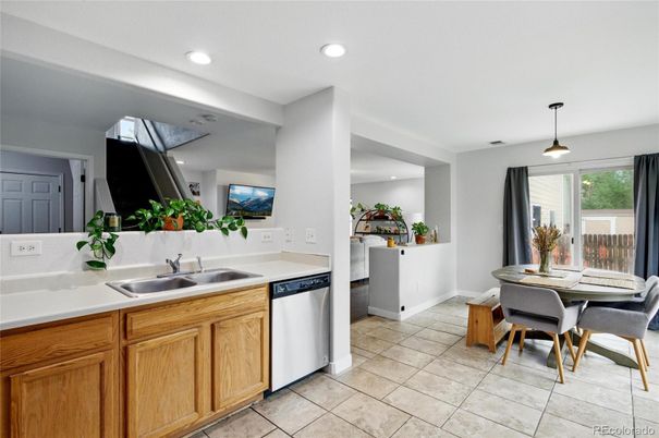 Dining room, Interior, Kitchen, Pendant Lights, Recessed Lighting