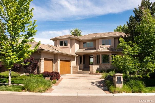 Exterior, Facade, Mediterranean