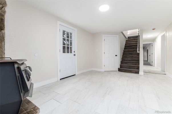 Interior, Marble, Recessed Lighting