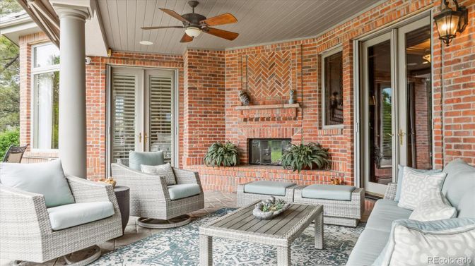 Exterior, Fireplace