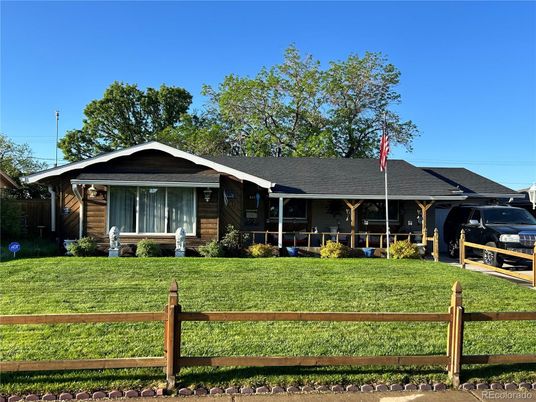 Backyard, Exterior, Facade, Log Home