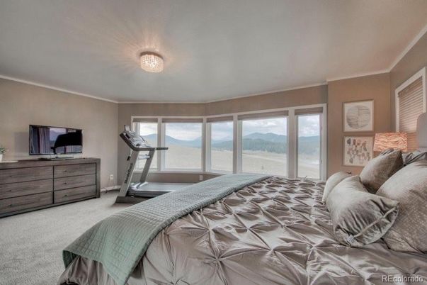Bedroom, Fitness Equipment, Interior, Water