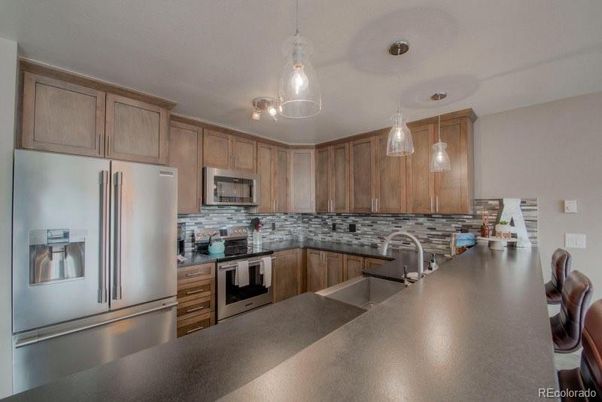 Interior, Kitchen, Pendant Lights, Stainless Steel Appliances