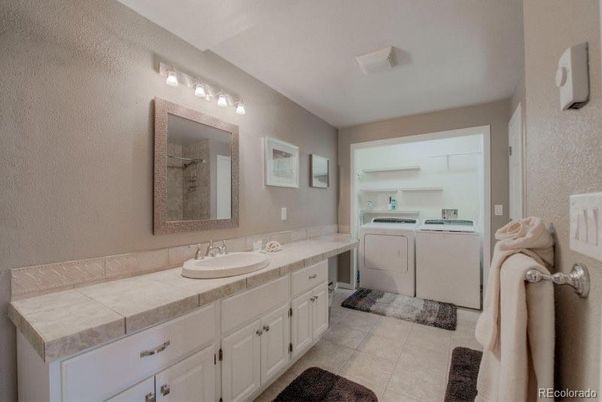 Bathroom, Interior, Tile Countertops, Washer