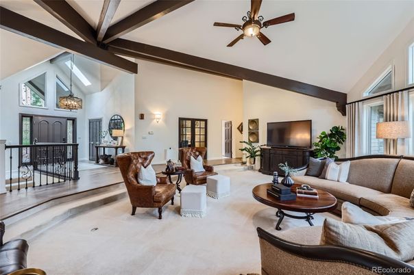 Interior, Living room, Pendant Lights, Wooden Beams