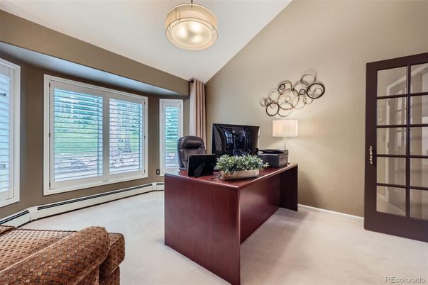 Home Office, Interior