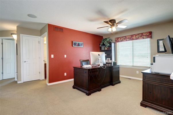 Home Office, Interior