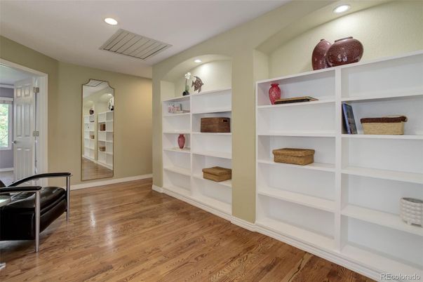Interior, Recessed Lighting, Walk-in Closets, Wood Texture Flooring