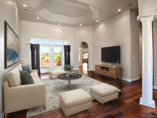 Interior, Living room, Recessed Lighting, Wood Texture Flooring