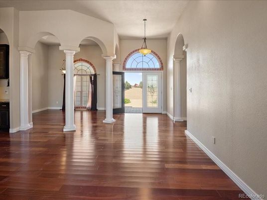 Interior, Pendant Lights, Wood Texture Flooring