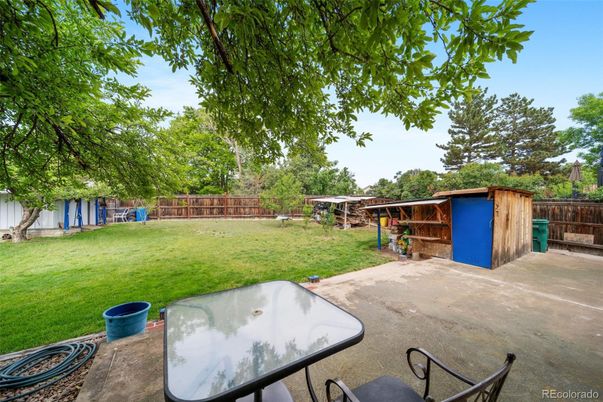 Backyard, Exterior