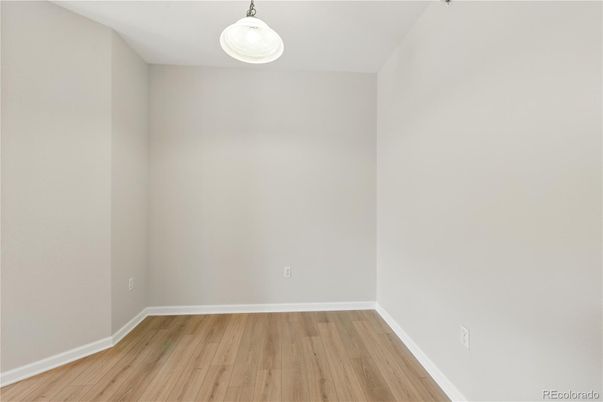Empty room, Interior, Pendant Lights, Wood Texture Flooring