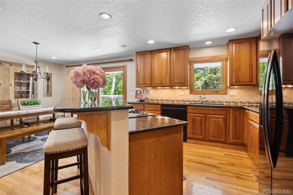 Dining room, Interior, Kitchen, Pendant Lights, Recessed Lighting, Wood Texture Flooring