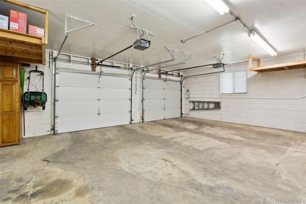Garage, Interior