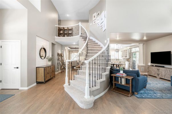 Chandelier, Dining room, Interior, Recessed Lighting, Wood Texture Flooring