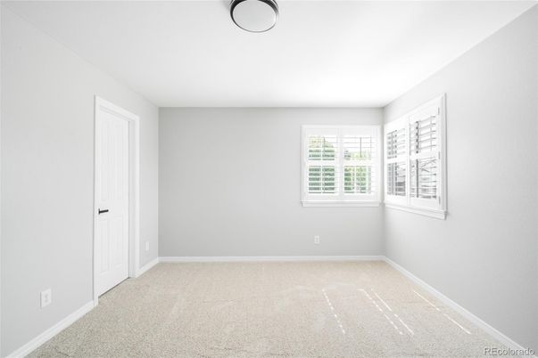 Empty room, Interior