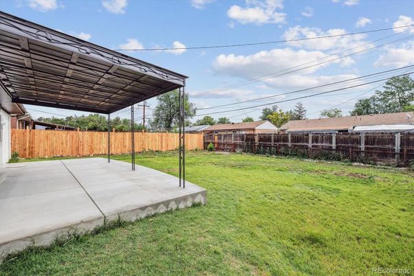 Backyard, Exterior