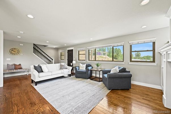 Interior, Living room, Recessed Lighting, Wood Texture Flooring