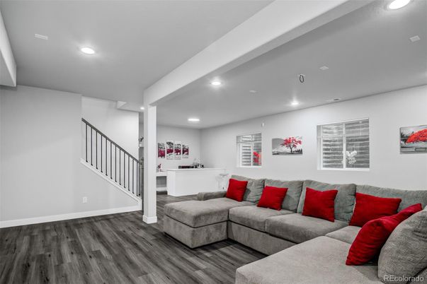 Interior, Living room, Recessed Lighting, Wood Texture Flooring
