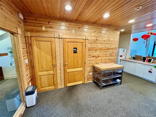 Interior, Recessed Lighting, Wooden Ceilings, Wooden Walls