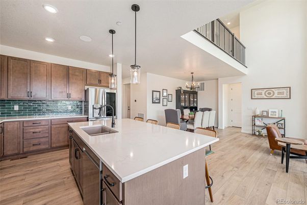 Chandelier, Dining room, Interior, Kitchen, Pendant Lights, Recessed Lighting, Wood Texture Flooring