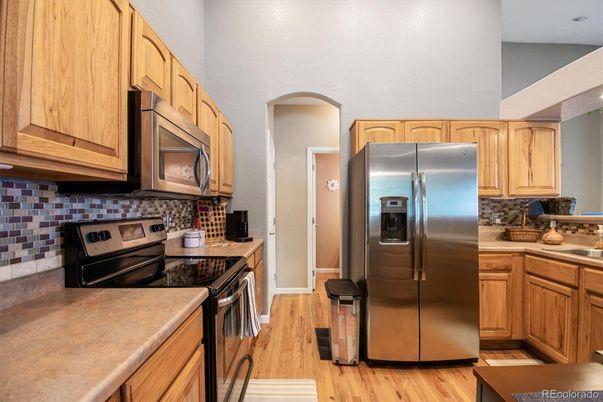 Interior, Kitchen, Stainless Steel Appliances, Wood Texture Flooring