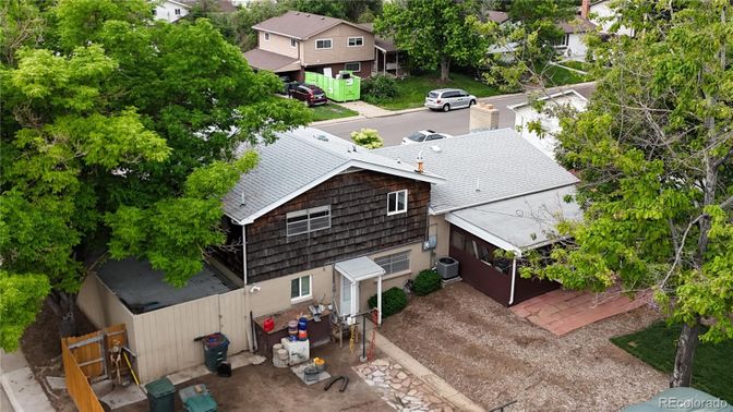 Exterior, Drone
