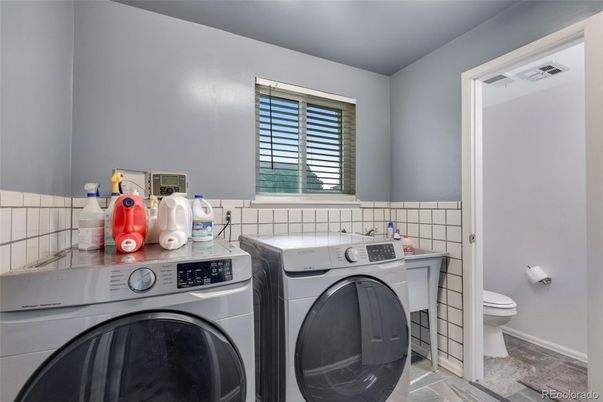 Interior, Washer