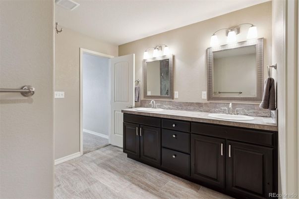 Bathroom, Dual Sink Vanities, Interior