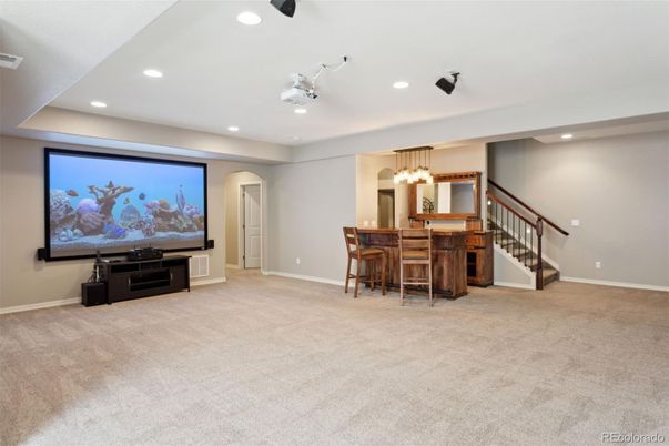 Interior, Pendant Lights, Projection Screen, Recessed Lighting