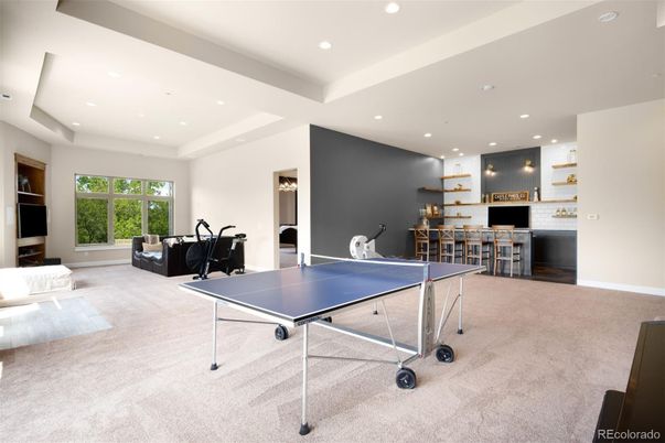 Game Room, Interior, Recessed Lighting