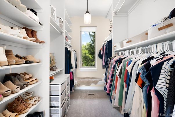 Interior, Pendant Lights, Walk-in Closets