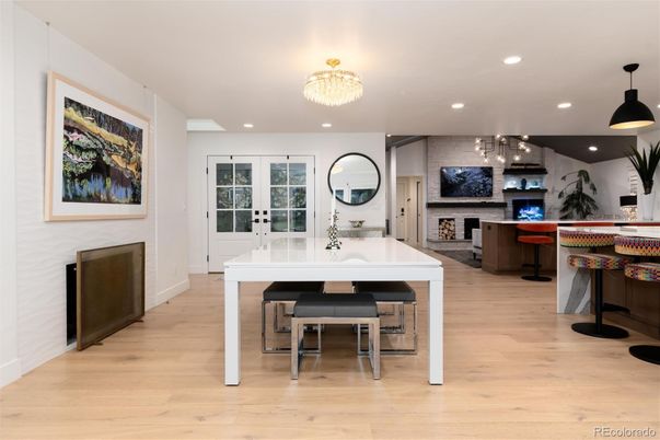 Chandelier, Dining room, Interior, Kitchen, Pendant Lights, Recessed Lighting, Wood Texture Flooring