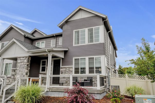 Exterior, Facade, American Craftsman